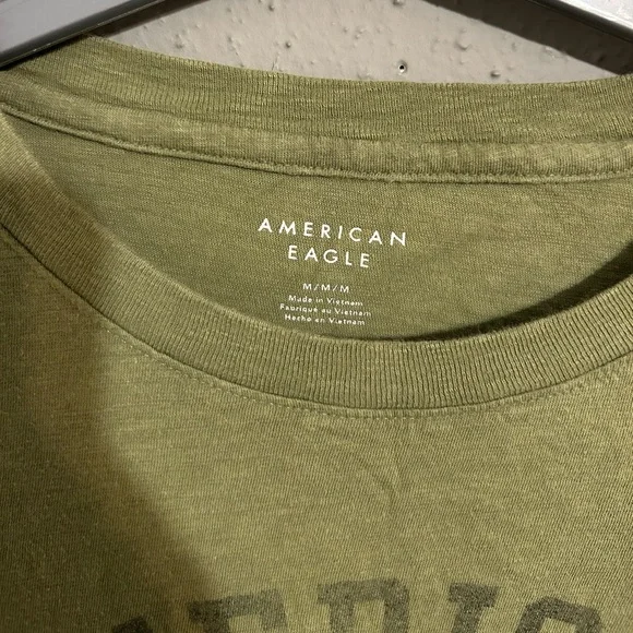 American Eagle Outfitters Khaki Graphic Tee. Size Medium. - Picture 2 of 4